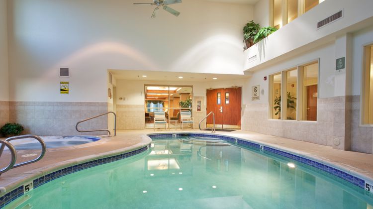 Holiday Inn Express Pool