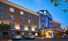 Holiday Inn Express Sorrento Valley