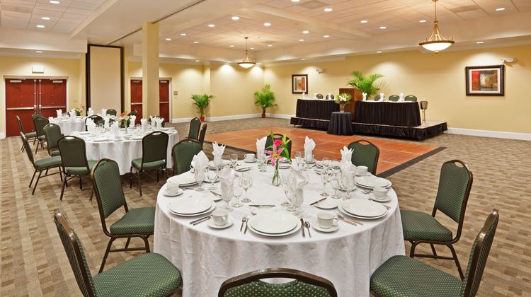 Holiday Inn Beaufort Ballroom