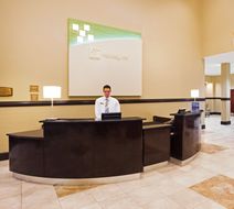 Holiday Inn Beaufort Lobby