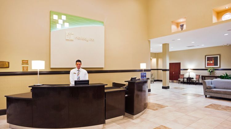 Holiday Inn Beaufort Lobby