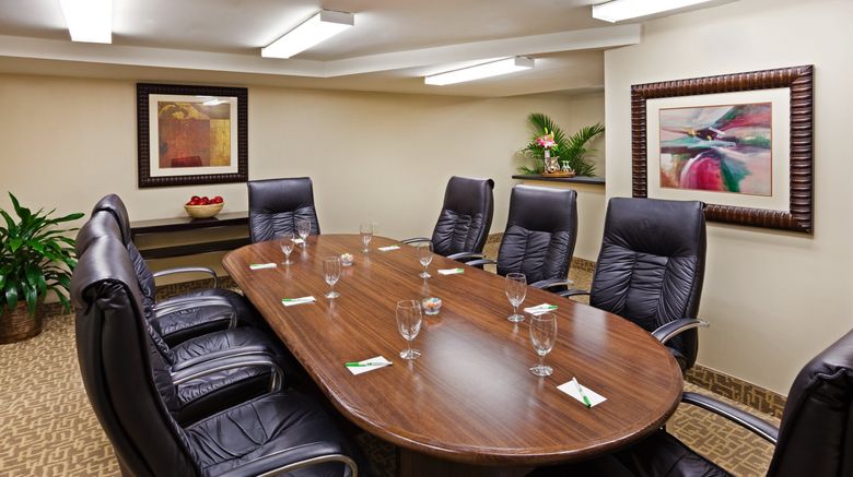 <b>Holiday Inn Beaufort Meeting</b>. Images powered by <a href="https://www.leonardoworldwide.com/" title="Leonardo Worldwide" target="_blank">Leonardo</a>.