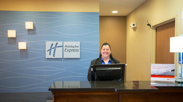 Holiday Inn Express Lobby