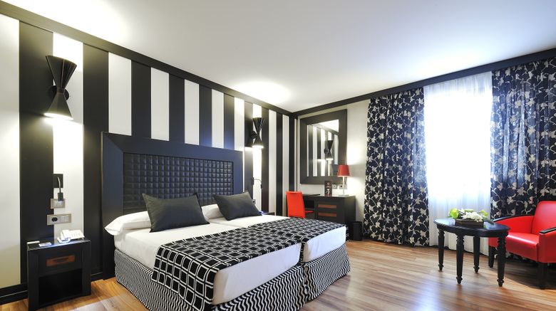 <b>Salles Hotel Aeroport Girona Room</b>. Images powered by <a href="https://www.leonardoworldwide.com/" title="Leonardo Worldwide" target="_blank">Leonardo</a>.