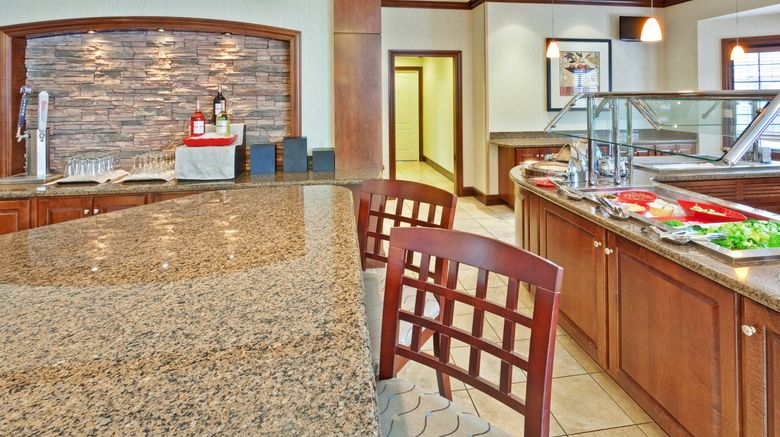 <b>Staybridge Suites Carmel Restaurant</b>. Images powered by <a href="https://www.leonardoworldwide.com/" title="Leonardo Worldwide" target="_blank">Leonardo</a>.