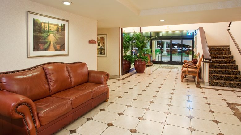 <b>Holiday Inn Sacramento Rancho Cordova Lobby</b>. Images powered by <a href="https://www.leonardoworldwide.com/" title="Leonardo Worldwide" target="_blank">Leonardo</a>.