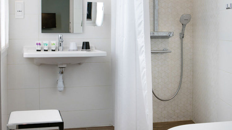 Hotel des Nations Saint Germain Room