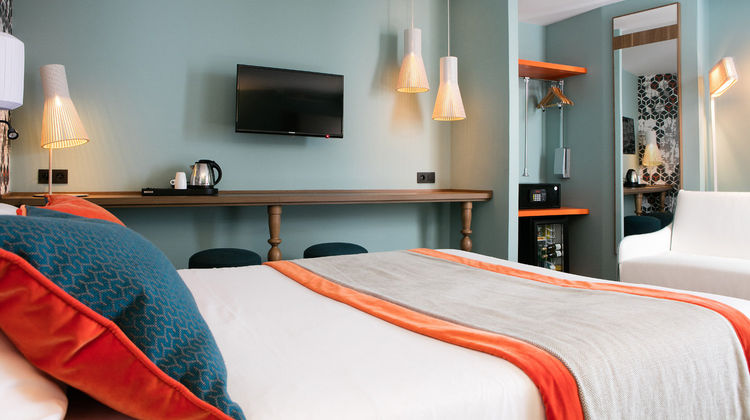 Hotel des Nations Saint Germain Room