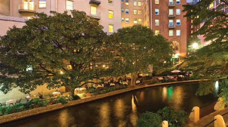 Wyndham Riverside Suites Exterior