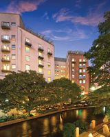 Wyndham Riverside Suites
