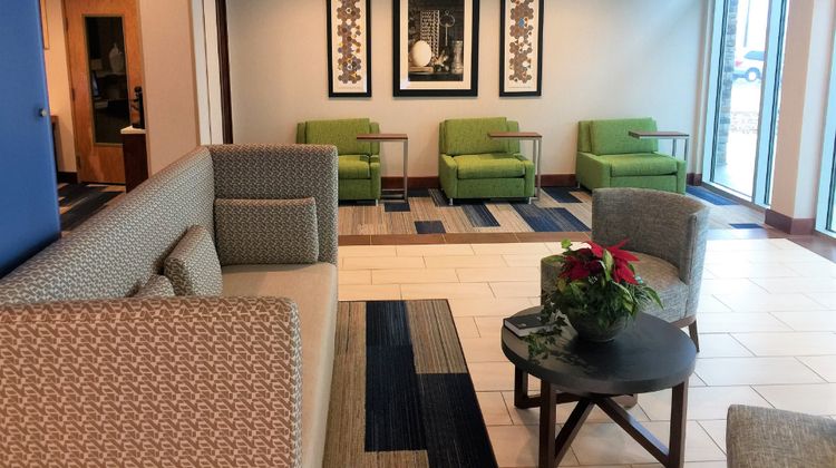 Holiday Inn Express & Suites Danville Lobby