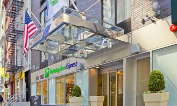 Holiday Inn Express NYC Wall Street