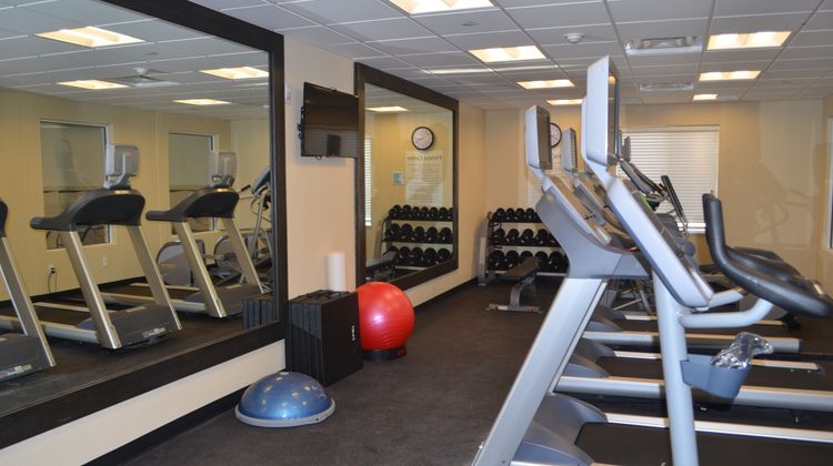 Holiday Inn Express & Suites Health Club