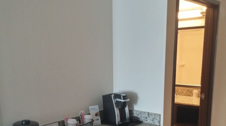 Holiday Inn Express & Suites Room