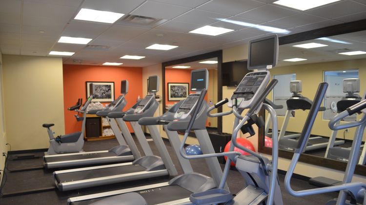 Holiday Inn Express & Suites Health Club