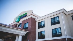 Holiday Inn Express & Suites Morton