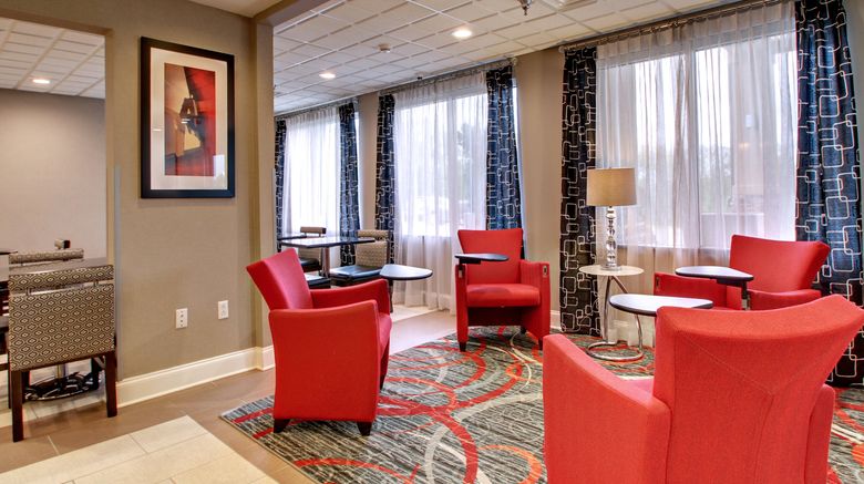 <b>Holiday Inn Express Lobby</b>. Images powered by <a href="https://www.leonardoworldwide.com/" title="Leonardo Worldwide" target="_blank">Leonardo</a>.