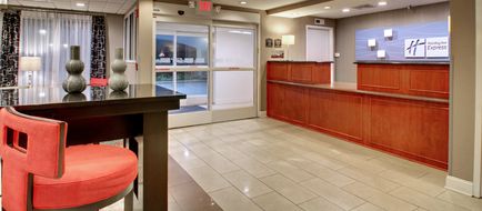 Holiday Inn Express Exterior