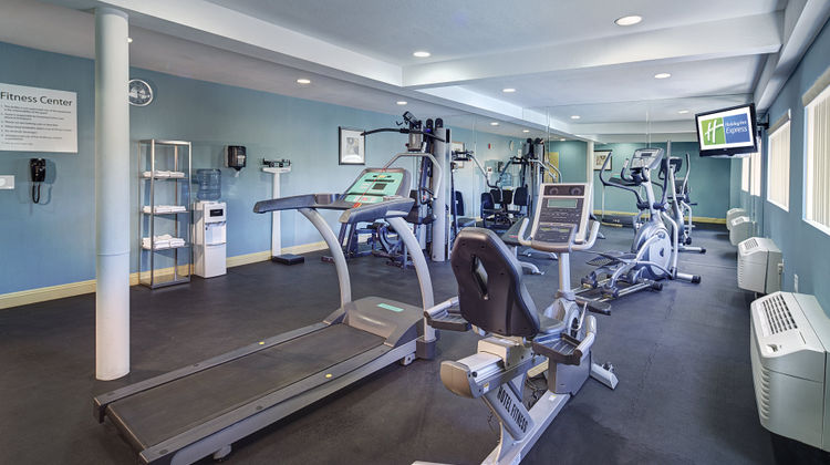 Holiday Inn Express San Diego South Health Club