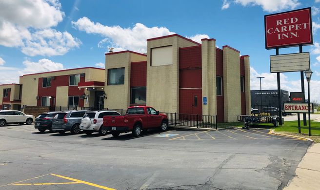 Red Carpet Inn Exterior