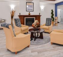 Holiday Inn Express Clanton Lobby
