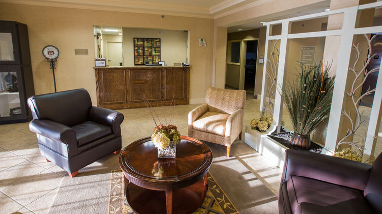 Candlewood Suites Springfield Lobby