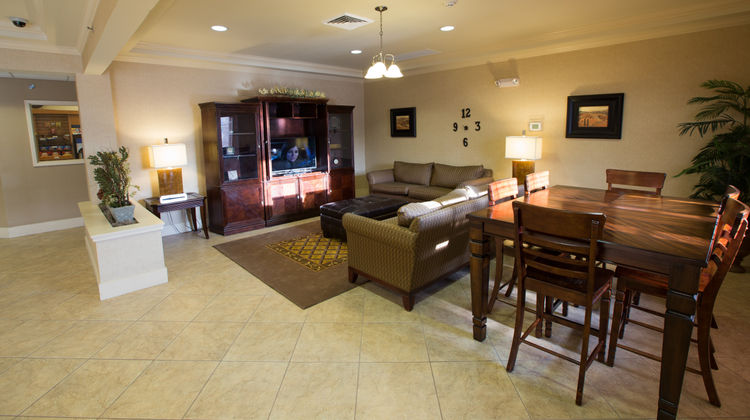 Candlewood Suites Springfield Lobby