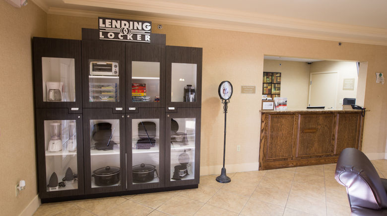 <b>Candlewood Suites Springfield Lobby</b>. Images powered by <a href="https://www.leonardoworldwide.com/" title="Leonardo Worldwide" target="_blank">Leonardo</a>.