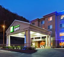 Holiday Inn Express & Suites Pikeville Exterior