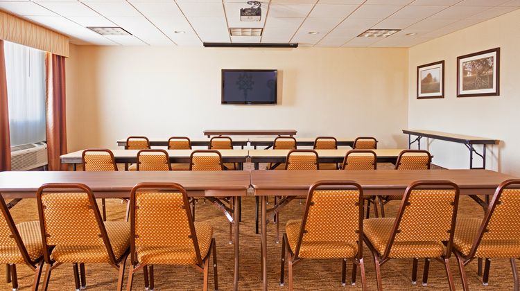 Holiday Inn Express & Suites Byram Meeting