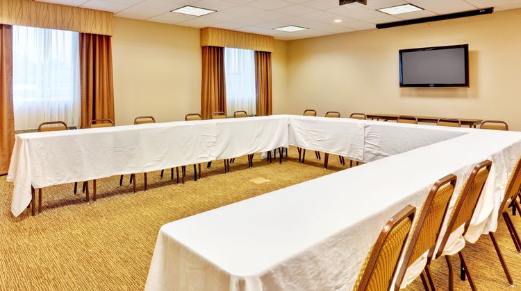 Holiday Inn Express & Suites Byram Meeting