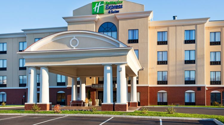 Holiday Inn Express Hotel & Suites Exterior