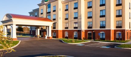 Holiday Inn Express Hotel & Suites Exterior