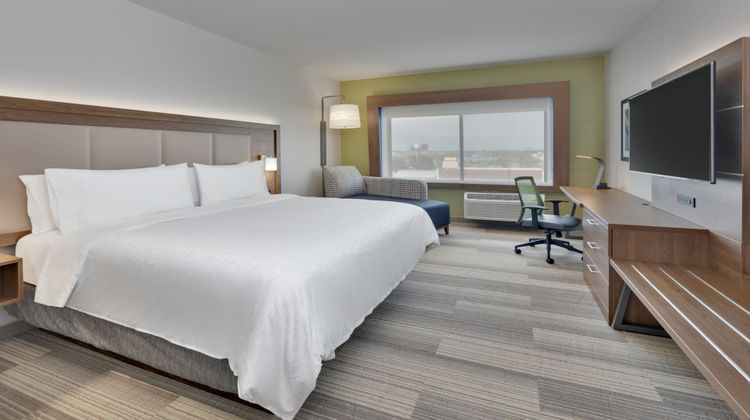 Holiday Inn Express Fort Worth-Northlake Room