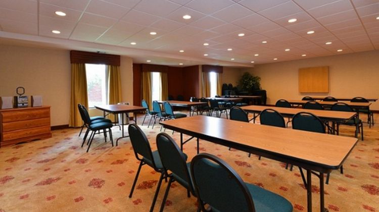 Holiday Inn Express Hotel & Suites Meeting