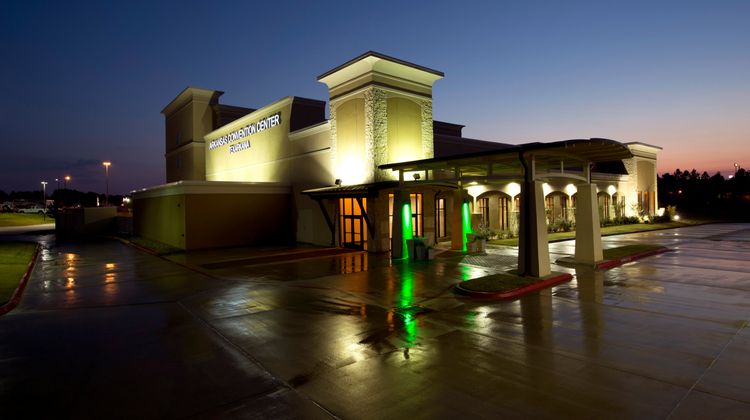 Holiday Inn Texarkana Convention Center Exterior