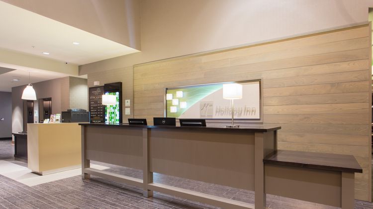 Holiday Inn Texarkana Convention Center Lobby