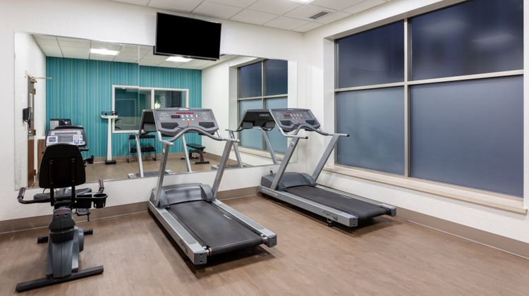 Holiday Inn Express & Suites Downtown Health Club