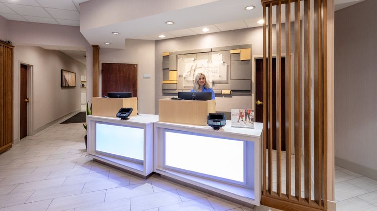 Holiday Inn Express & Suites Downtown Lobby