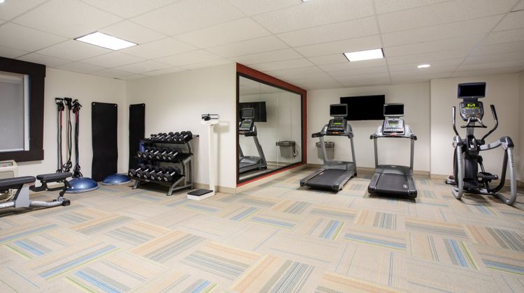 Holiday Inn Express Hotel & Suites Health Club