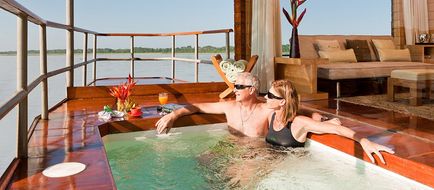Delfin Amazon Cruises Suite