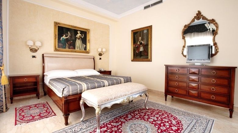 <b>Grand Hotel President Suite</b>. Images powered by <a href="https://www.leonardoworldwide.com/" title="Leonardo Worldwide" target="_blank">Leonardo</a>.