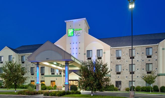 Holiday Inn Express Elkhart Exterior