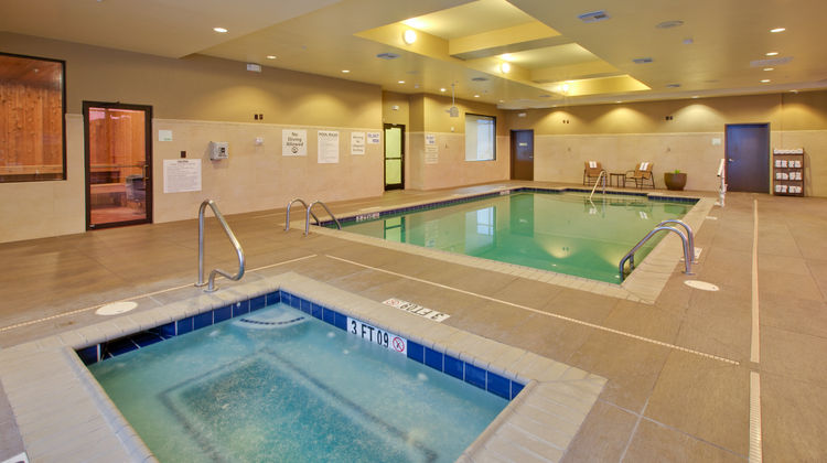 Holiday Inn Houston East-Channelview Pool