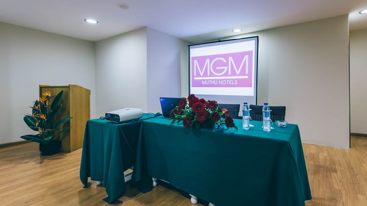 Hotel Raga Meeting
