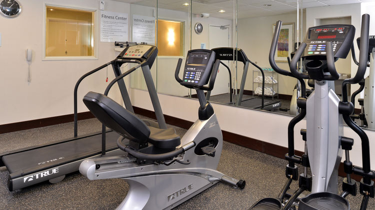 Holiday Inn Express Hotel & Suites Health Club