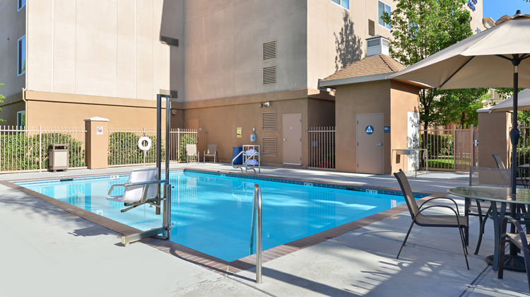 Holiday Inn Express Hotel & Suites Pool