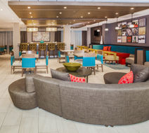 Holiday Inn Express/Suites Litchfield W Lobby