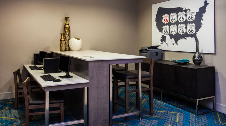 Holiday Inn Express/Suites Litchfield W Other