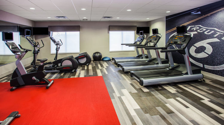 Holiday Inn Express/Suites Litchfield W Health Club